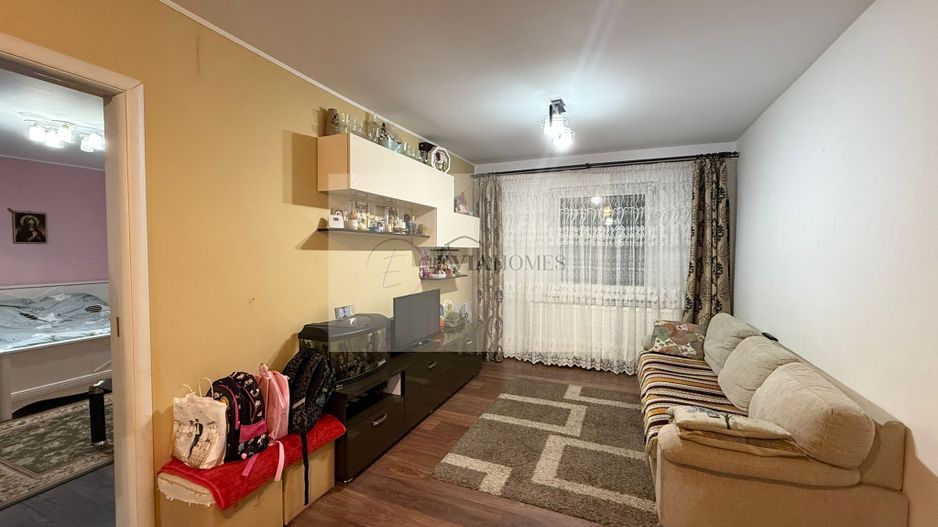 4 camere/ Zona La Terenuri - Poză 1