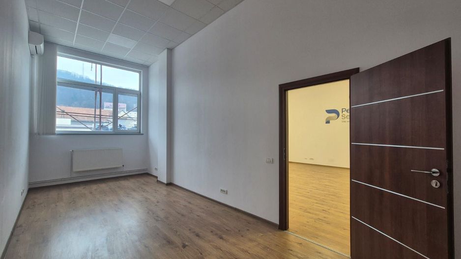 Spatiu birouri - Poză 3