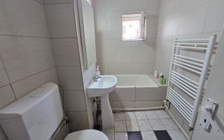 Apartament cu 2 Camere, Etaj 1, Zona Cetate - Poză 7