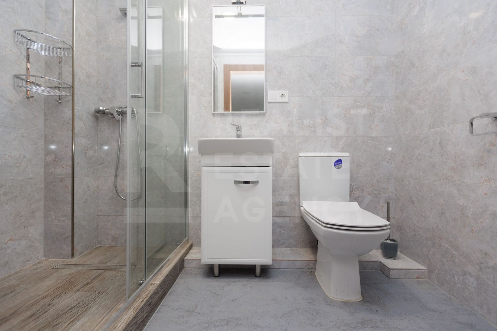 Chirie duplex, 4 camere,  str. Alexandru Marinescu Buiucani. - Poză 17