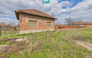 Casă cu teren de 1800 mp, în Buteni, Arad - Poză 16