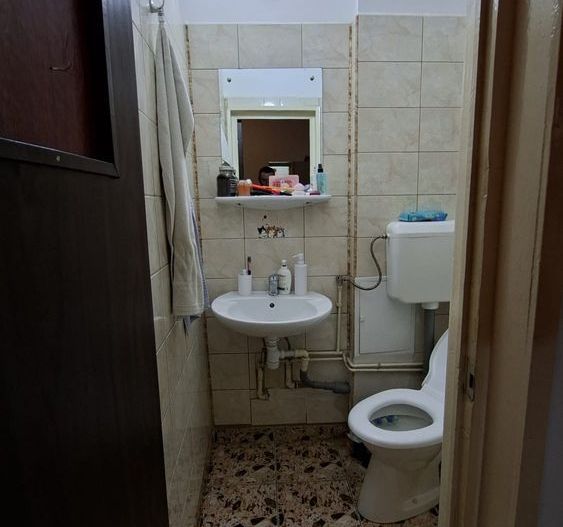 Vanzare Apartament 3 camere, parter/9, bloc reabilitat, 2 băi – Rahova Sebastian - Poză 5