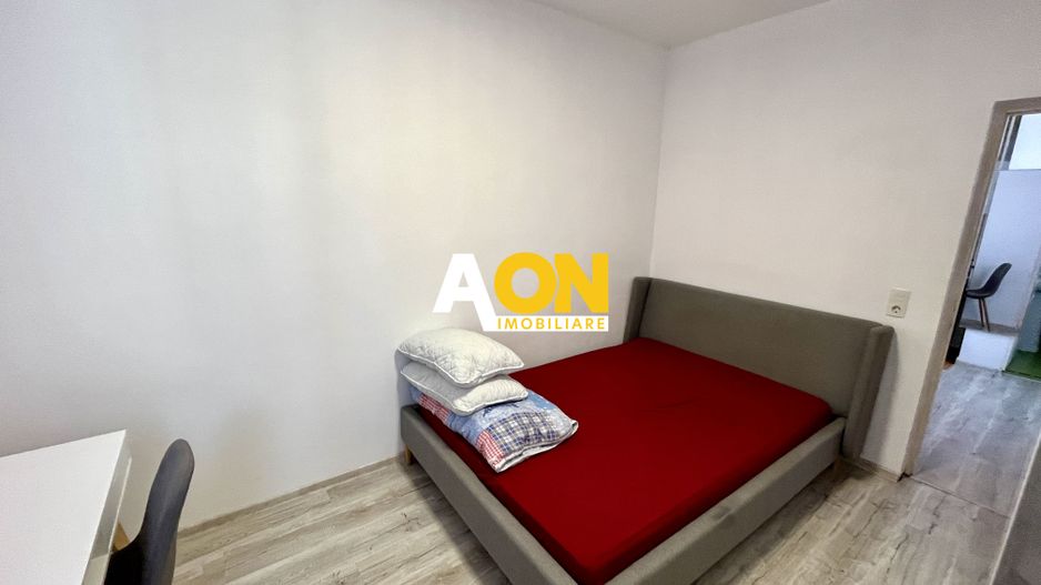 Apartament cu 1 Cameră, Etaj 1, Zona Piață - Poză 1