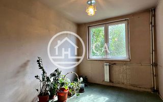 Apartament cu 3 camere de vânzare în zona Velența, Oradea - Poză 5