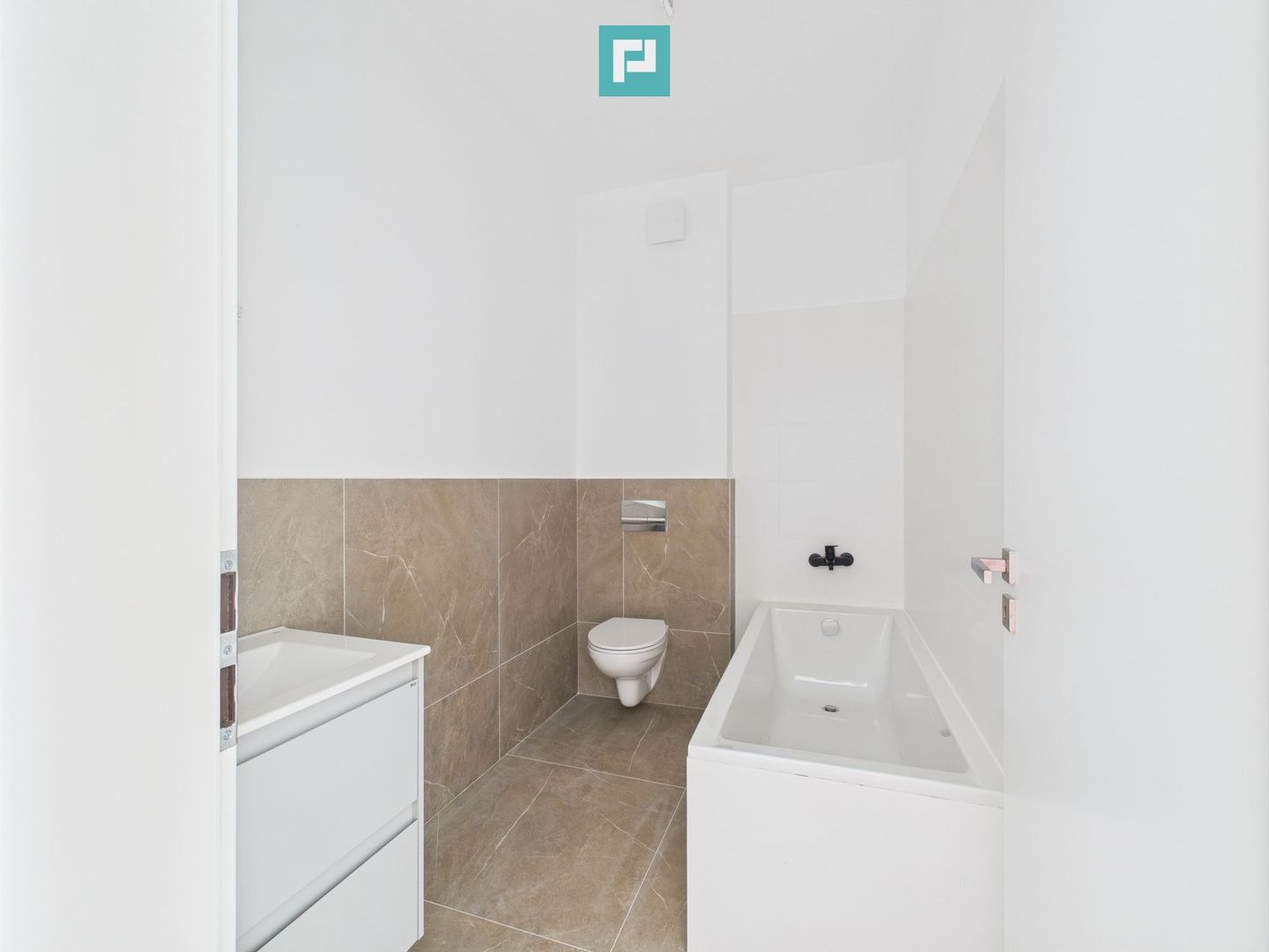 Apartament 3 camere , 2 băi , zona Freidorf - Poză 12