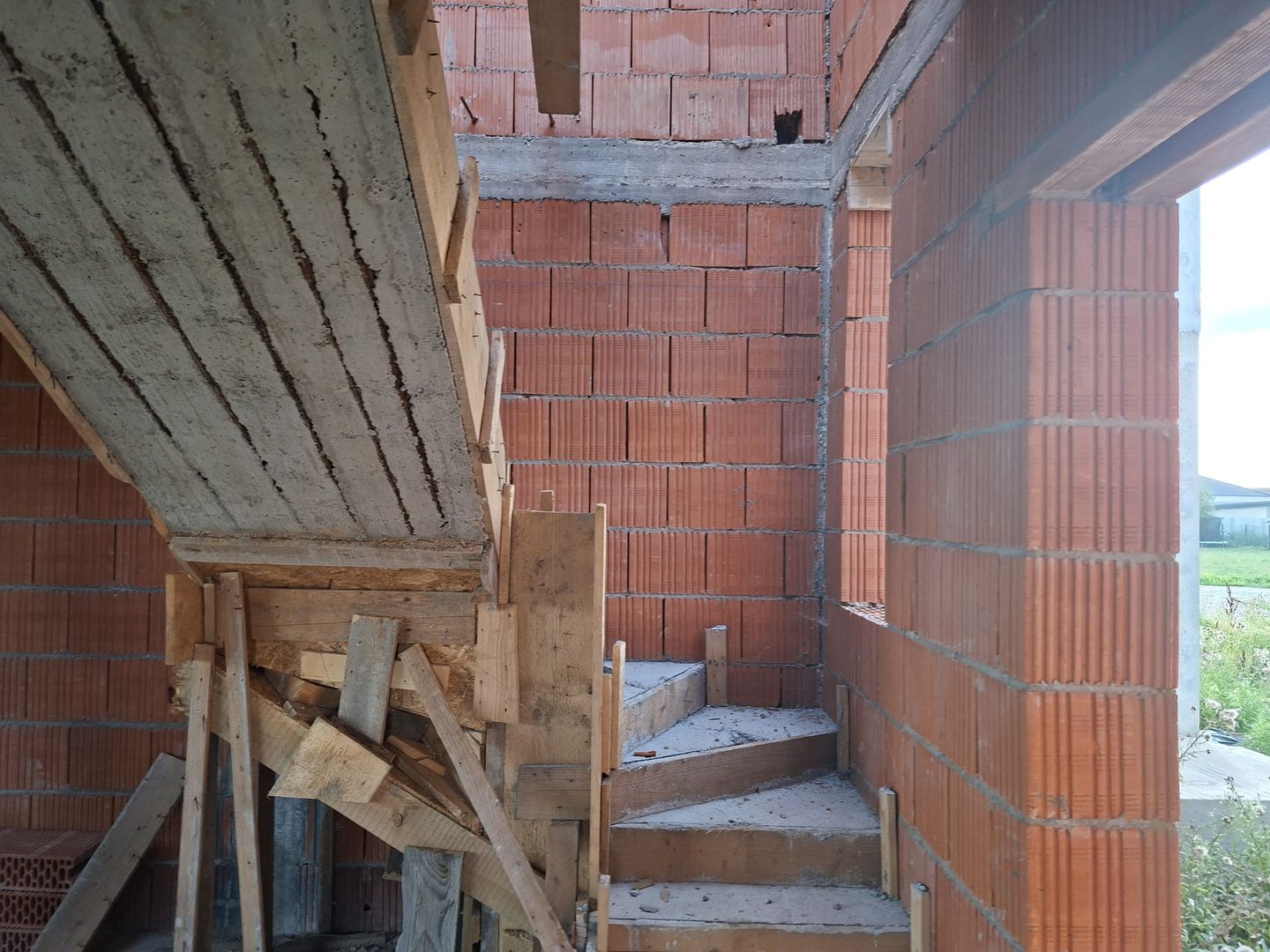 BRASADAS vinde casa in constructie de tip DUPLEX in Odoreu. - Poză 4