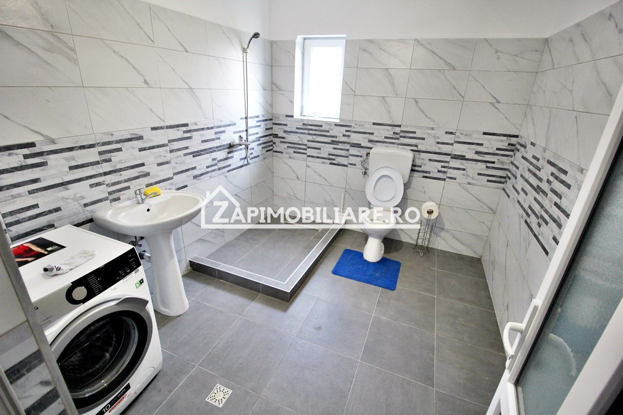 Casa 4 camere,4 bai,1 bucatarie,1 living,120 mp,500mp teren - Poză 4