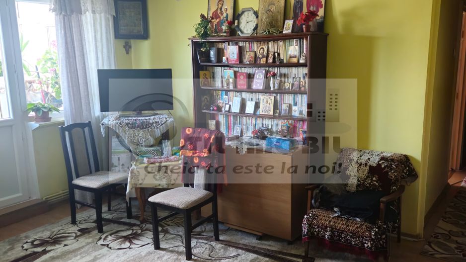 Apartament 3 camere, zona Dacia, Iași, 72.000 euro - Poză 2