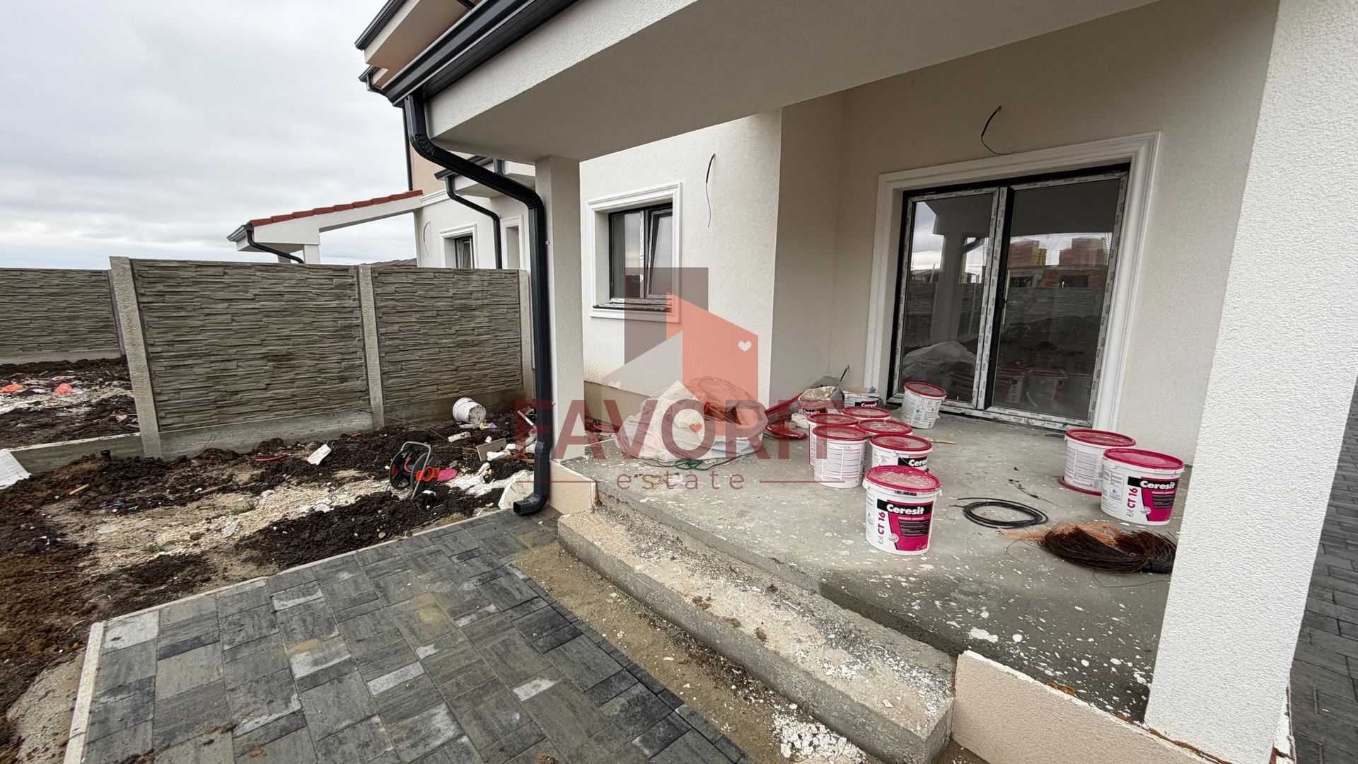 Duplex despartit | Inainte de Kaufland | Toate utilitatile | Curte amenajata - Poză 16