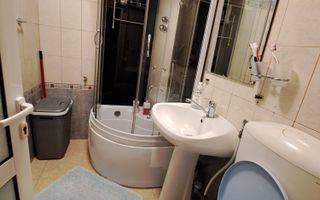 ✨De închiriat 2 camere, Micro 19, 380 Euro/luna - Poză 3