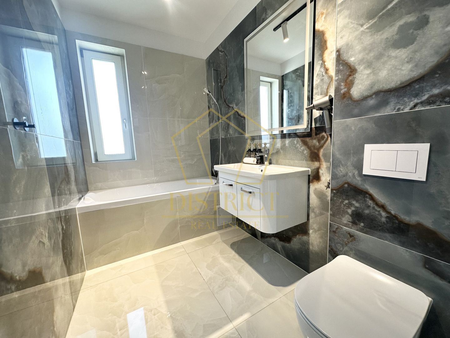 Apartament spectaculos cu 2 camere | Zona Braytim - Poză 11