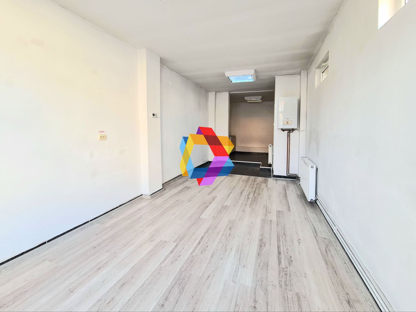 Spatiu birouri de închiriat Brasov - 27 mp # spatii-comerciale-brasov.ro - Poză 3