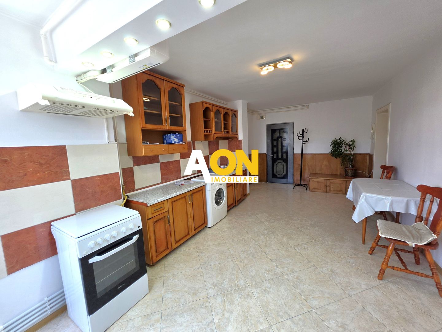 Apartament 2 camere, 60 mp utili, etaj 3, zona ultracentrala - Poză 7
