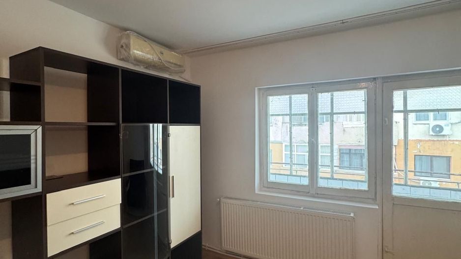Apartament 3 camere de vânzare – Tineretului, zona Biserică - Poză 8
