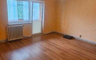 Apartament cu 4 camere,  zona Dambul Rotund - Poză 1