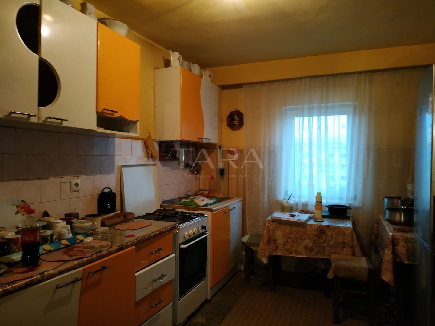 Apartament cu 3 camere, 65 mp, 2 balcoane, zonă centrală, Apahida. - Poză 1