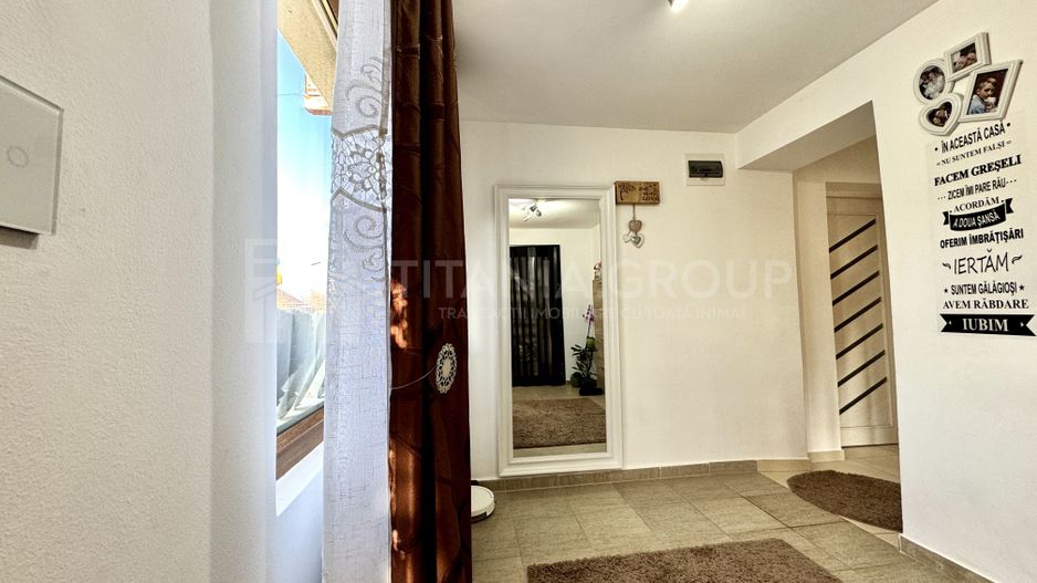 Se vinde “acasa”, 4 camere decomandate, panouri+baterii, teren 397mp,m - Poză 7