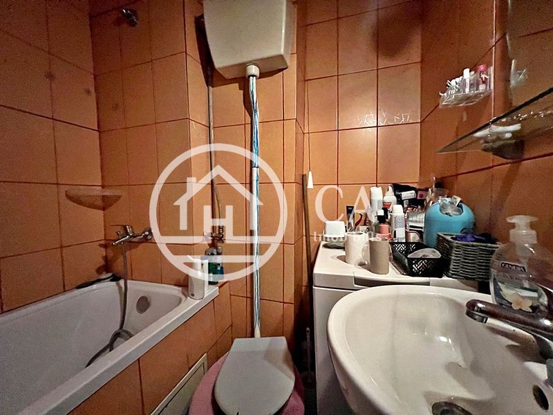 Garsonieră de vânzare în zona Velența, Oradea - Poză 3