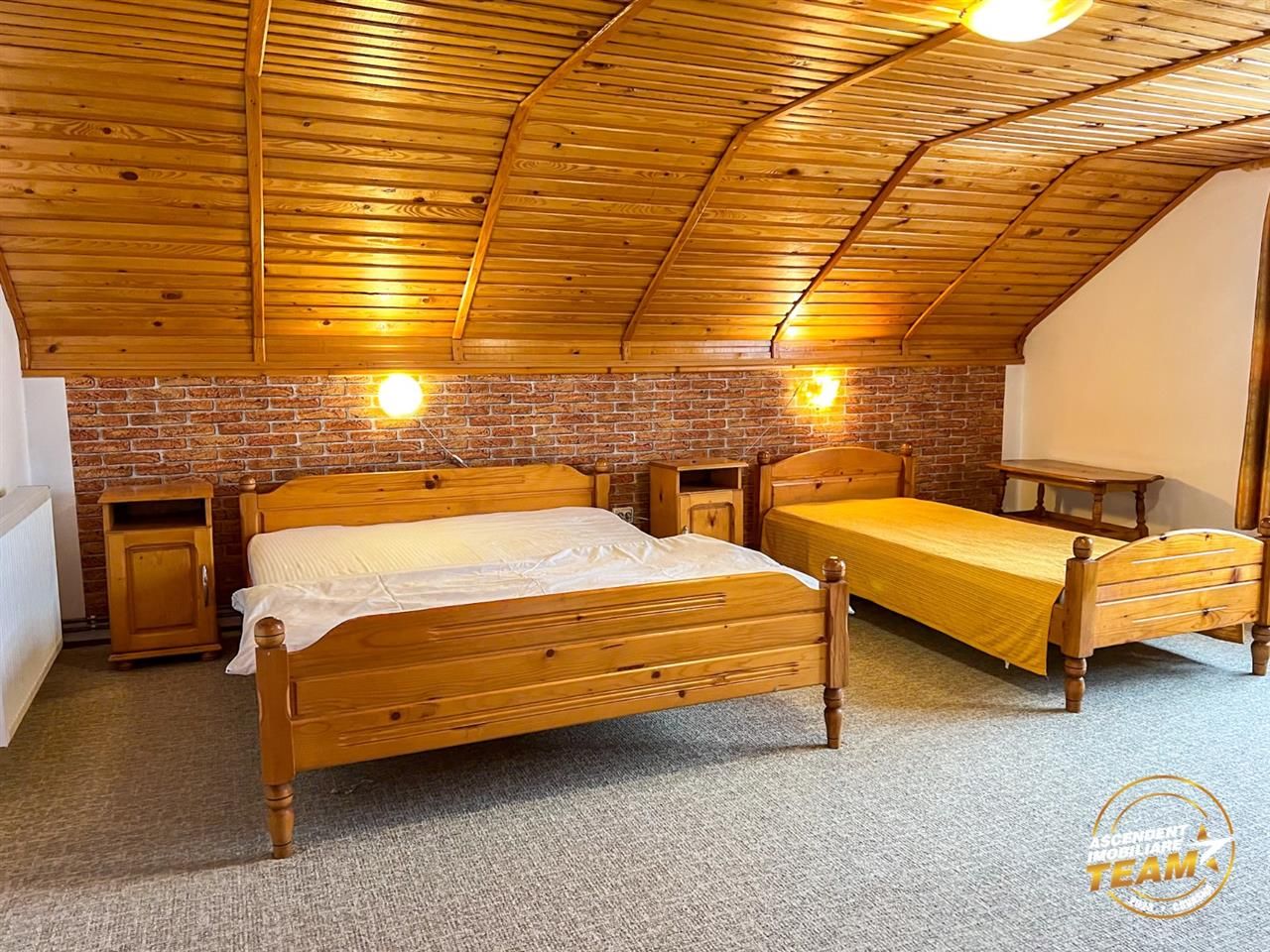 In regiune pitoreasca, cu view montan, Moeciu de Jos, Bran, Brasov - Poză 14