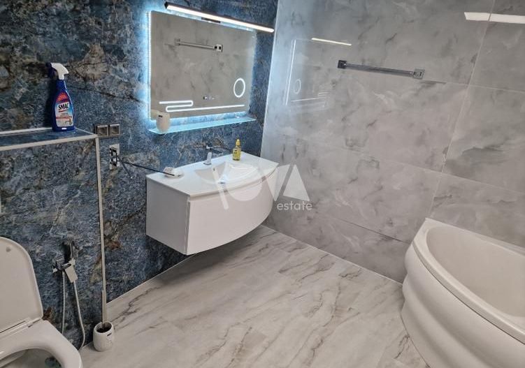 Pentru inchiriere Duplex 5 camere ( Parter + Demisol ) in vila Piata Romana - Poză 13