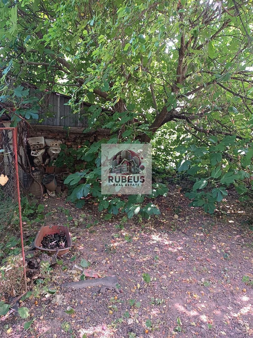 Casă solidă în Orșova, S+P+E, 220 mp, teren 284 mp - Poză 49