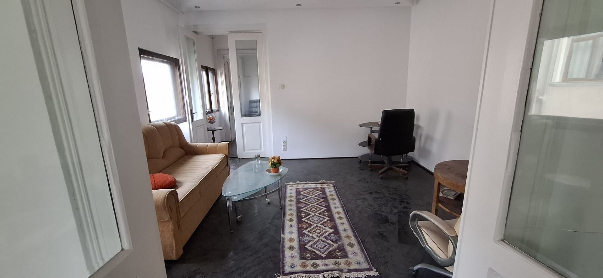 Se vinde etajul 1 si mansarda | Vile interbelica | 13 Septembrie - Poză 25