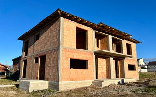 Casa tip Duplex in Selimbar-Calitate garantata-250 mp teren- 120 mpu - Poză 11