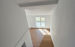 Apartament 3 camere / penthouse pe doua nivele - zona Sanpetru - Poză 12