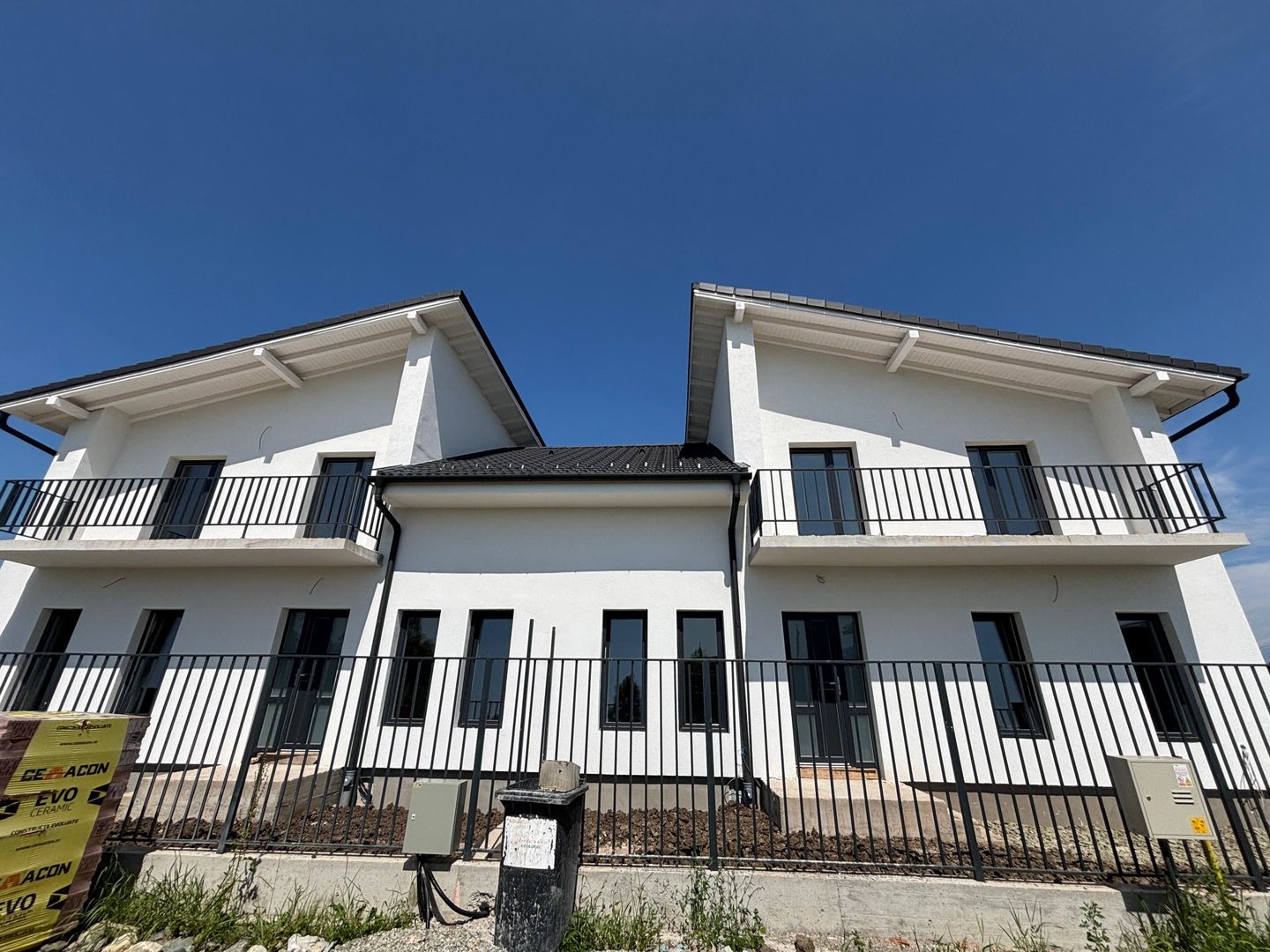 Viața la casă, liniște și munți la orizont – Duplexuri noi în Mohu - Poză 6