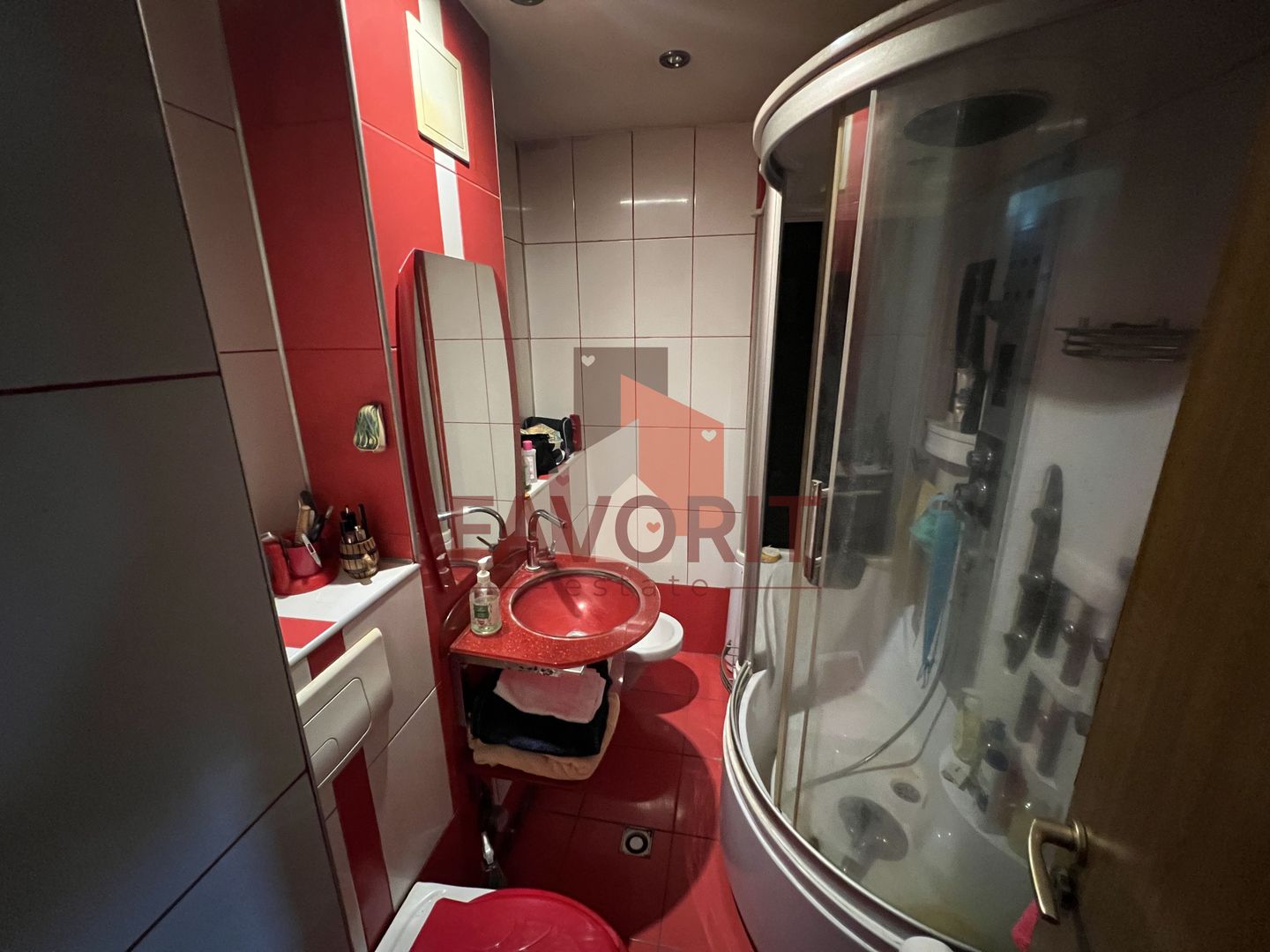 Apartament 3 camere decomandat |2 Bai | Boxa la subsol | Zona Soarelui - Poză 9