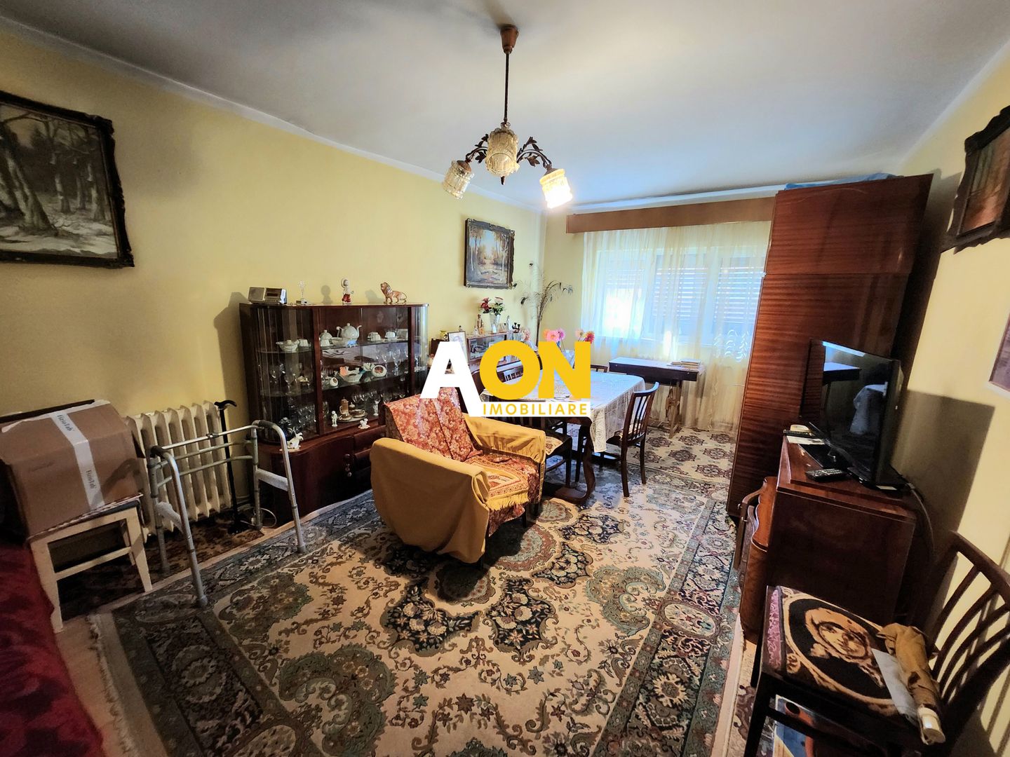 De vanzare apartament 2 camere, parter, zona Cetate - Poză 1