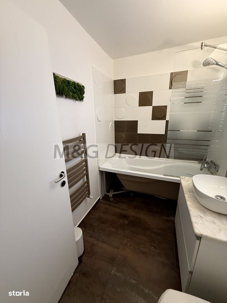 Etaj 2 , 3 camere decomandat Soarelui - Poză 13