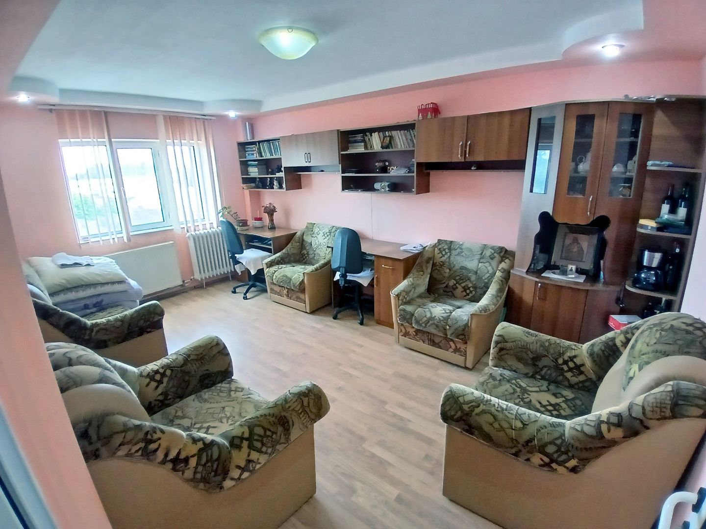 Apartament cu 2 camere, 53 mp, etaj 3 – priveliște deosebită - Poză 2