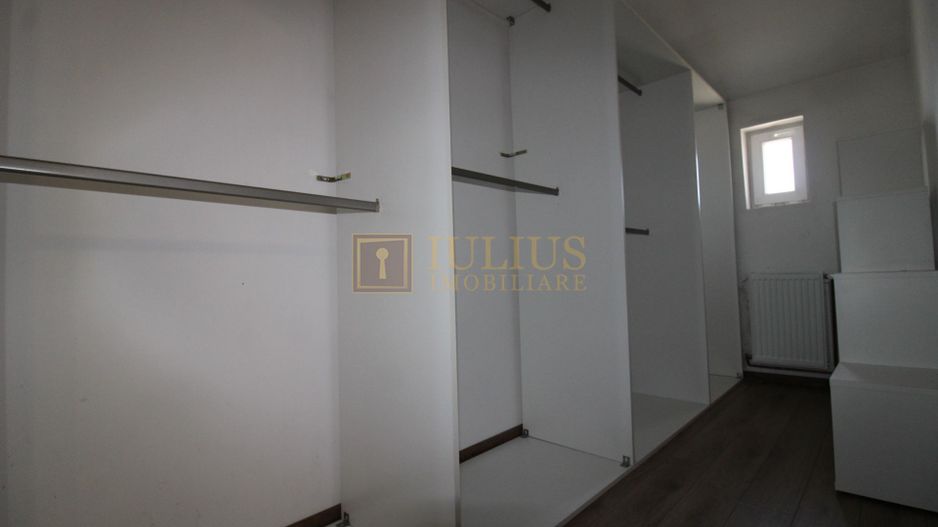 apartament la curte, 2 băi, loc de parcare, zona linistita, dressing - Poză 14