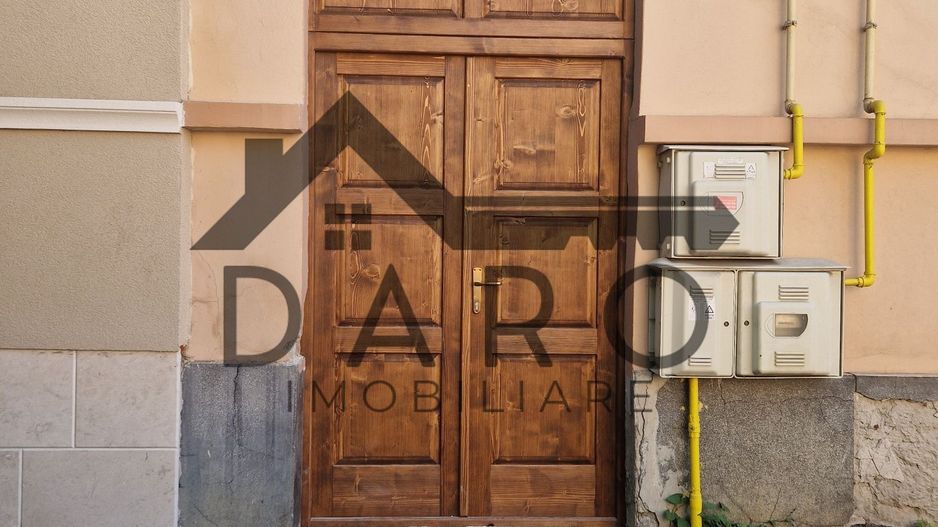 De vanzare casă lingă cetate - Poză 2