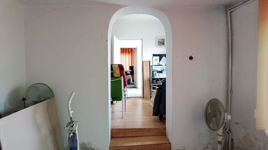 Casa si teren de 916mp in Sacele,cu front la B-dul Brasovului - Poză 6