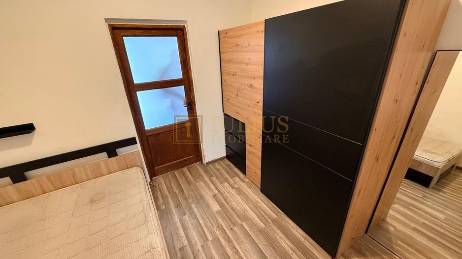 2 camere| apartament la casa-curte comuna| loc de parcare| centrala proprie| - Poză 9