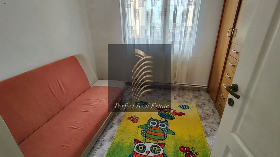 Apartament 3 camere decomandat – zona INEL 1 - Poză 3