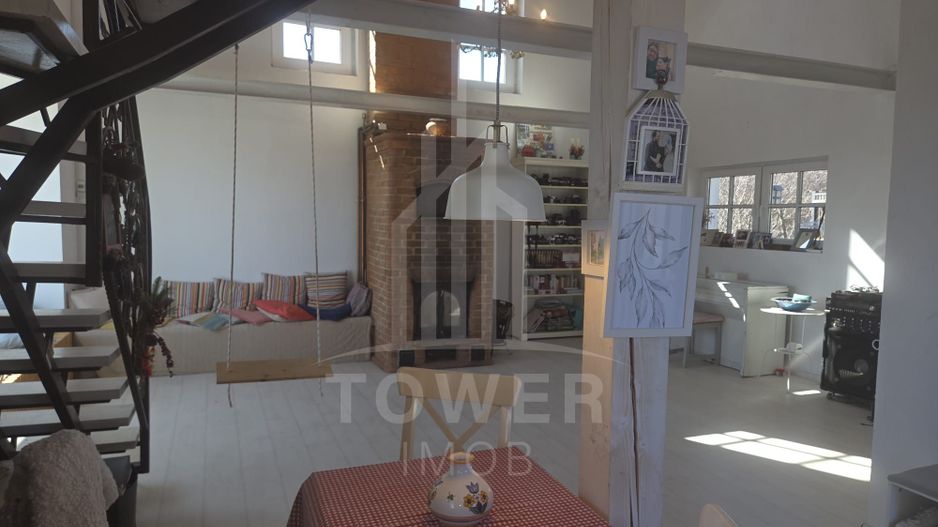 Casa de inchiriat cu vedere panoramica spre munti langa Sibiu - Poză 3