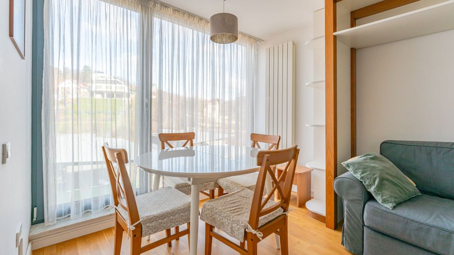 Apartament 2 Camere de Închiriat – Zona Șchei, Parcare Privată - Poză 8