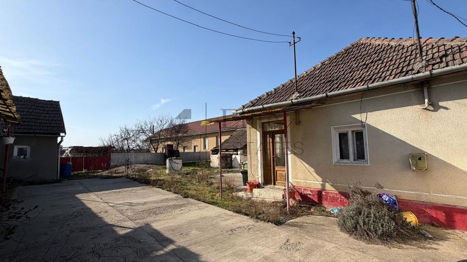 Casa cu 2195 mp teren in Cihei - Str. Mare - Poză 4