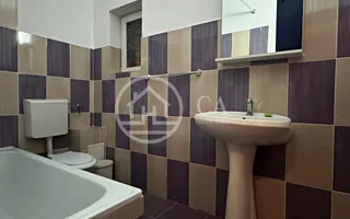 Casă de închiriat cu 4 camere în Cartierul Europa, Oradea - Poză 12