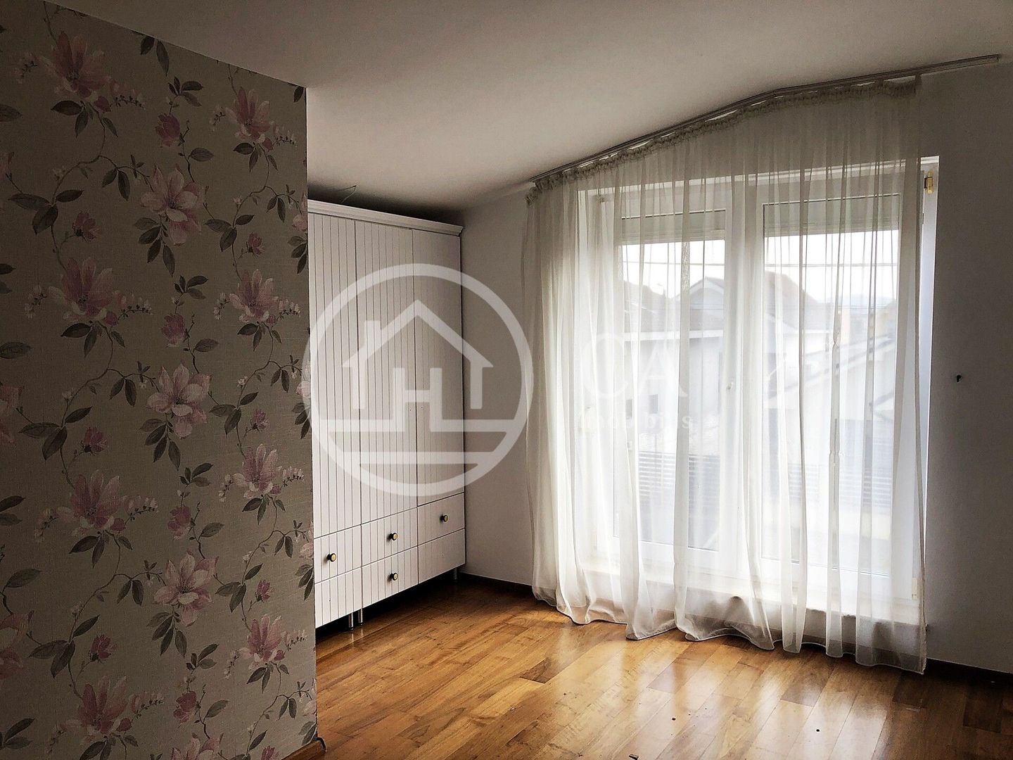 Casa cu 5 camere de inchiriat in cartierul Tineretului, Oradea - Poză 11