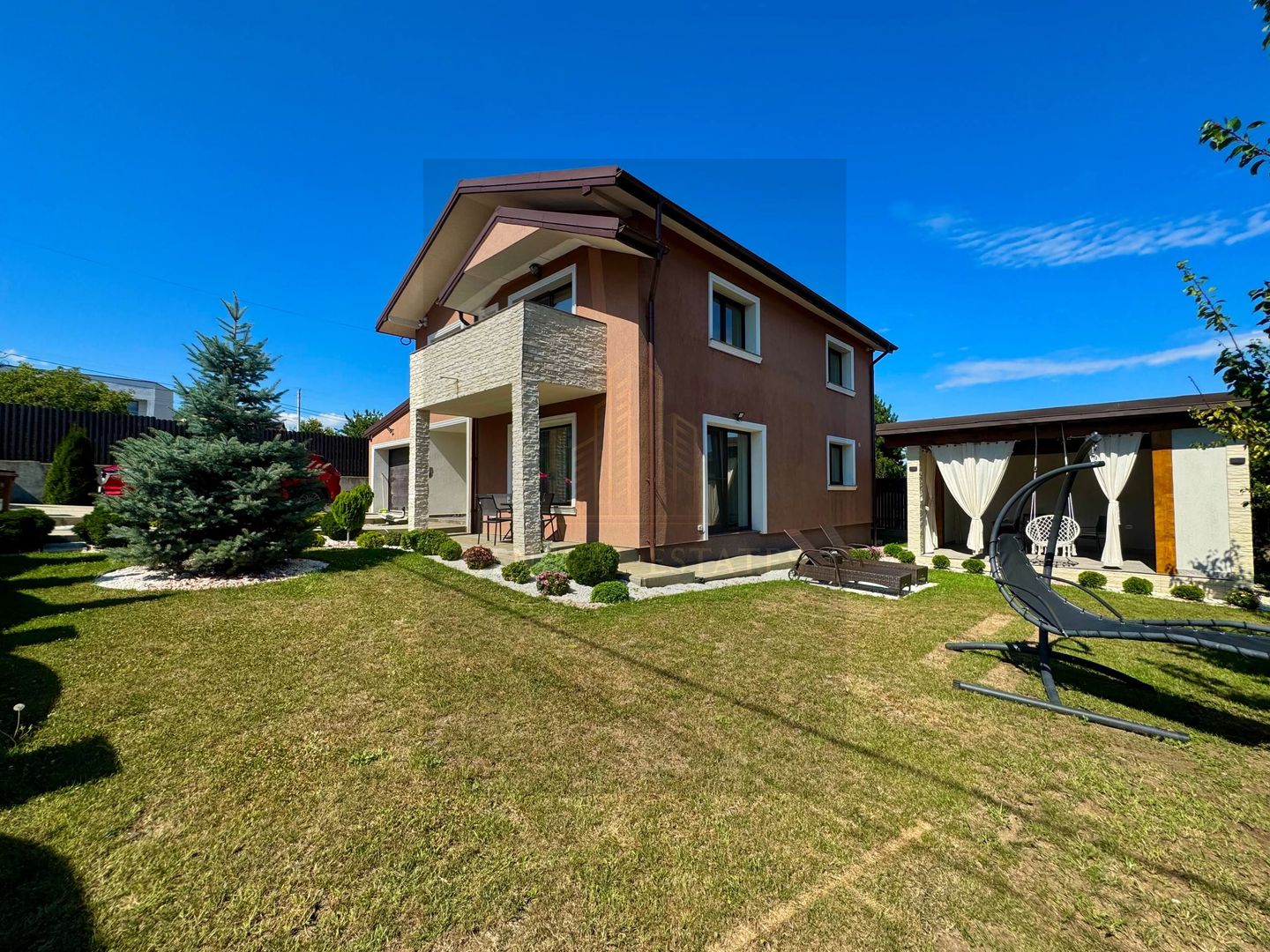 Vânzare Casa în 2 Nivele – Miroslava, Iași - Poză 1