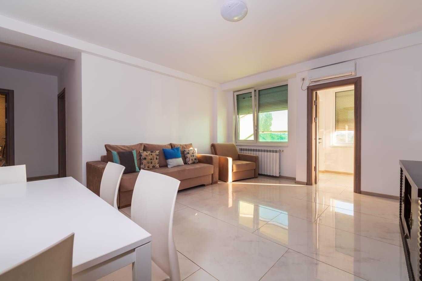 Apartament 3 camere in Faleza Nord et 2/8 Bloc Nou - Ocazie Unica - Poză 2