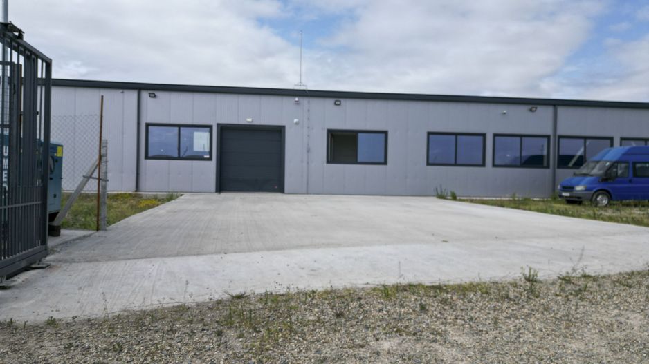 Oportunitate investiție: Livadă de Cireși și Hală - Poză 5