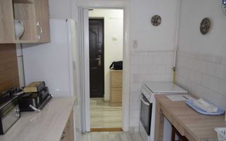 Apartament decomandat, 42 mp, aproape de centru - Poză 1