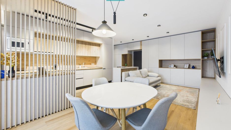 Apartament spațios, vedere și facilități premium - Poză 21