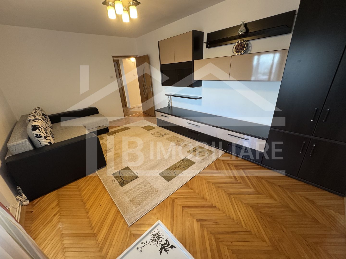 Apartament cu 2 camere, decomandat, 54mp, Zona Pandurilor - Poză 3