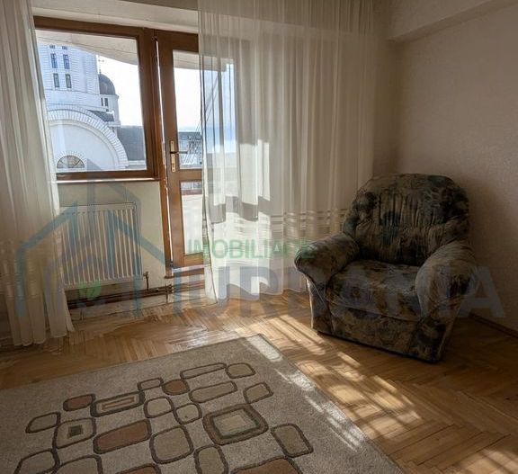 Apartament de vânzare, 3 camere, ultracentral, Pașcani - Poză 3